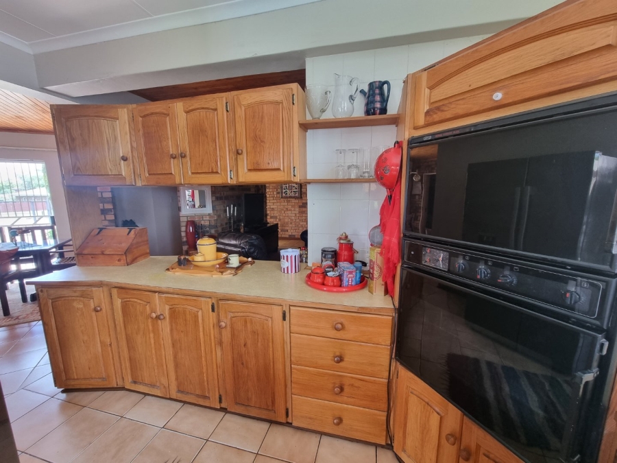 To Let 3 Bedroom Property for Rent in La Provance Free State